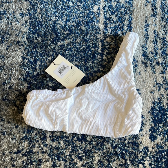 F E L L A Lazarus Bikini Top in White Small Fella - Picture 5 of 8